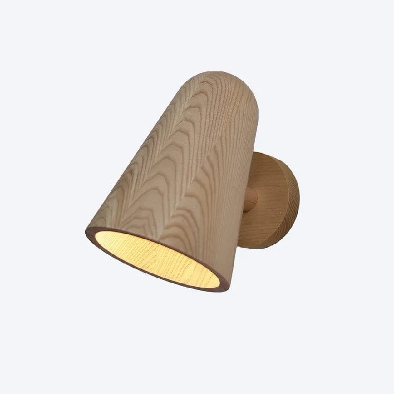 Modern track lighting with LED bulbsPINOCHI