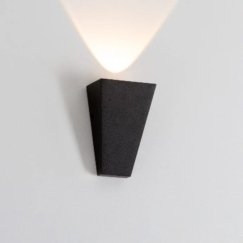 Track lighting for replacing old fluorescent fixturescoastal style wall lamps with nautical elements for beachfront homesKOA LED WALL LIGHT Track lighting for replacing old fluorescent fixturescoastal style wall lamps with nautical elements for beachfront homesKOA LED WALL LIGHT