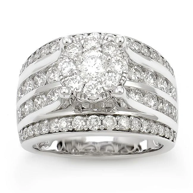 3 CTW Diamond Engagement Ring in 14KT White Gold